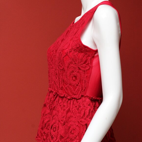 Dynamite Red Lace Peplum Blouse - Picture 7 of 13